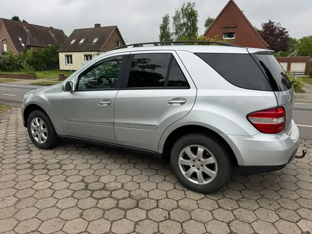 Gebraucht Mercedes ML320 224 PS (164 kW) 2006 Other SUV