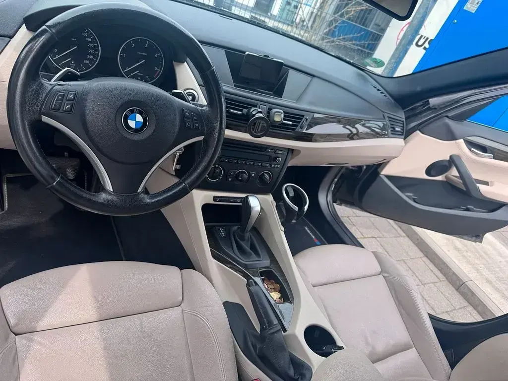 Gebraucht BMW X1 204 PS (150 kW) 2010 Schwarz SUV