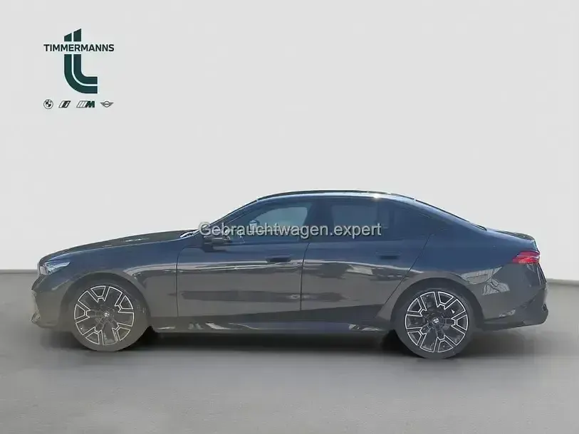 Gebraucht BMW 520 Comfort Edition 197 PS (144 kW) 2025 Sophistograu brillanteffekt (metallic) Limousine