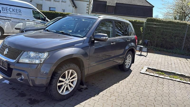 Gebraucht Suzuki Grand Vitara Limited 168 PS (123 kW) 2009 Grau SUV