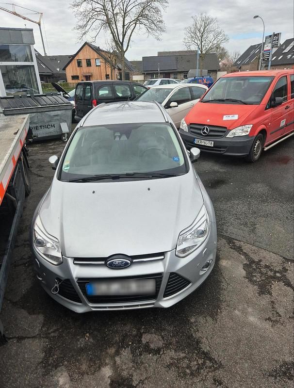 Gebraucht Ford Focus 163 PS (119 kW) 2014 Grau Kombi