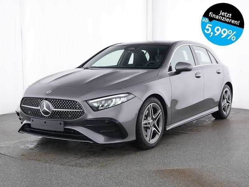 Grau Gebraucht 2025 Mercedes A200 AMG Limousine | 34.880 € (Fairer Preis) - Bild 1/4