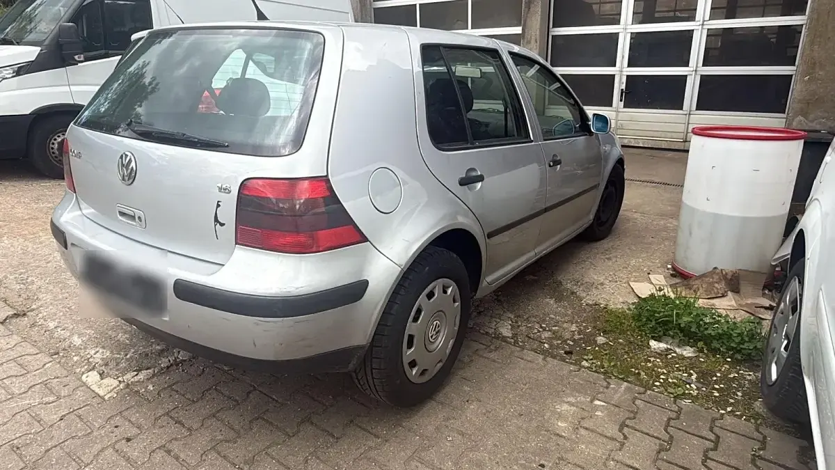 Gebraucht VW Golf IV 101 PS (74 kW) 2000 Silber Kleinwagen