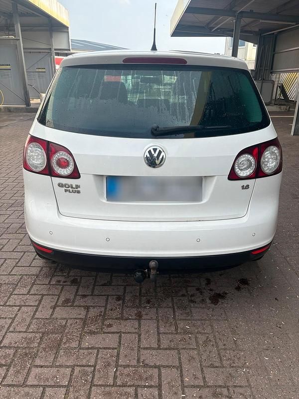 Gebraucht VW Golf V 102 PS (75 kW) 2007 Weiß Limousine