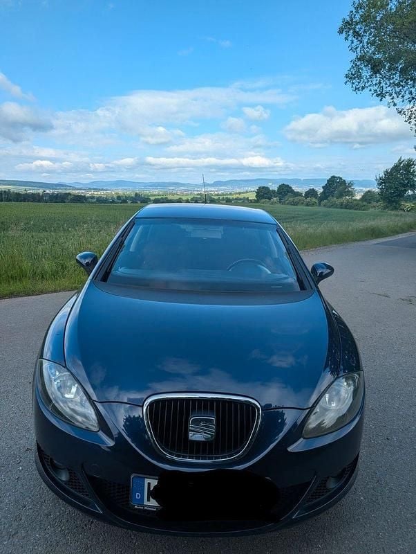 Blau Gebraucht 2006 Seat Leon Reference Limousine | 1.800 € (Guter Preis) - Bild 1/4