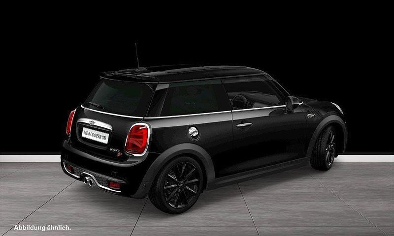 Gebraucht Mini Cooper SD Chili 170 PS (125 kW) 2017 Midnight black Kleinwagen