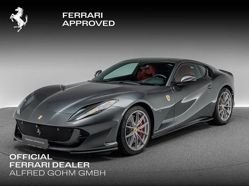 Gebraucht Ferrari 812 799 PS (587 kW) 2017 Grigio silverstone Coupé