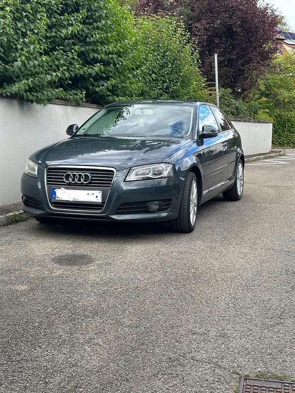 Grau Gebraucht 2009 Audi A3 Ambition | 4.000 € (Fairer Preis) - Bild 1/4