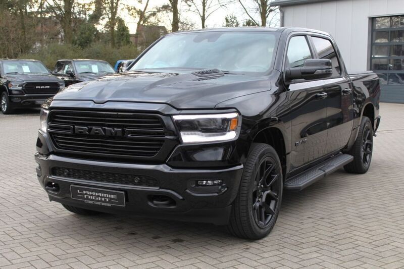 Schwarz Neu 2024 Dodge Ram Abholung | 84.900 € (Teuer) - Bild 1/4