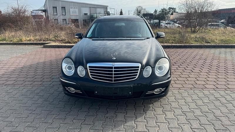 Gebraucht Mercedes E350 272 PS (200 kW) 2008 Schwarz Kombi