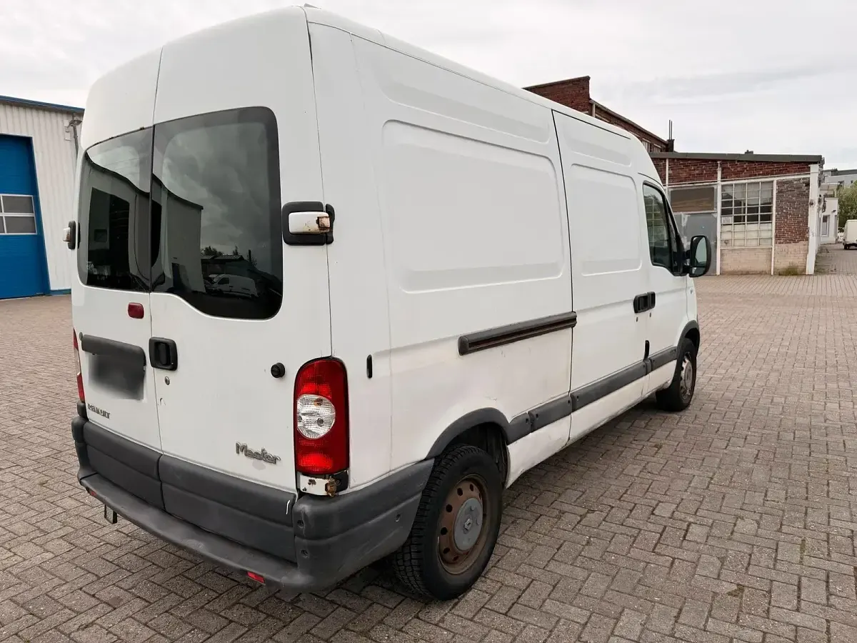 Gebraucht Renault Master 74 PS (54 kW) 2008 Weiß Van / Kleinbus