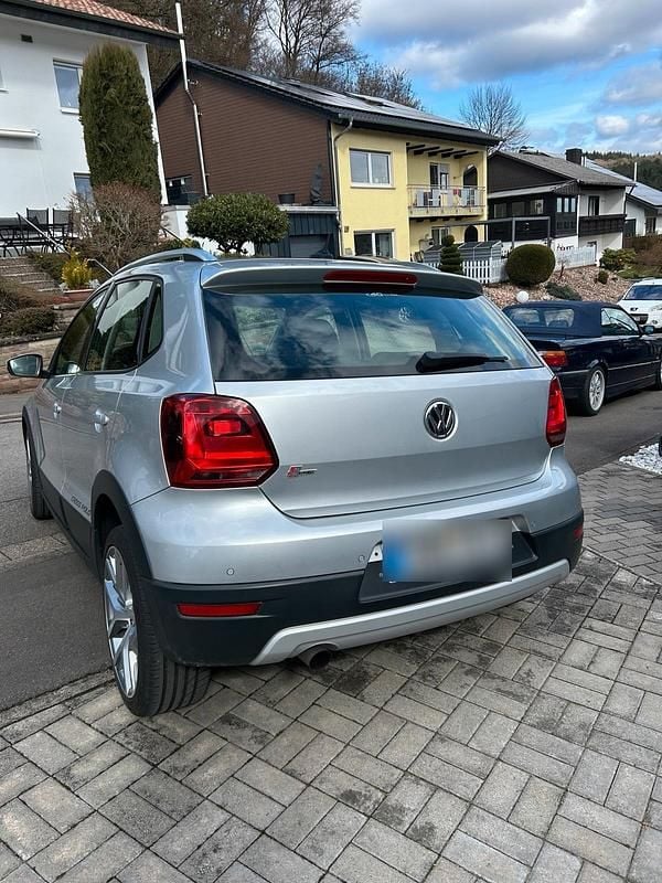 Gebraucht VW Polo Cross 90 PS (66 kW) 2016 Silber Kleinwagen