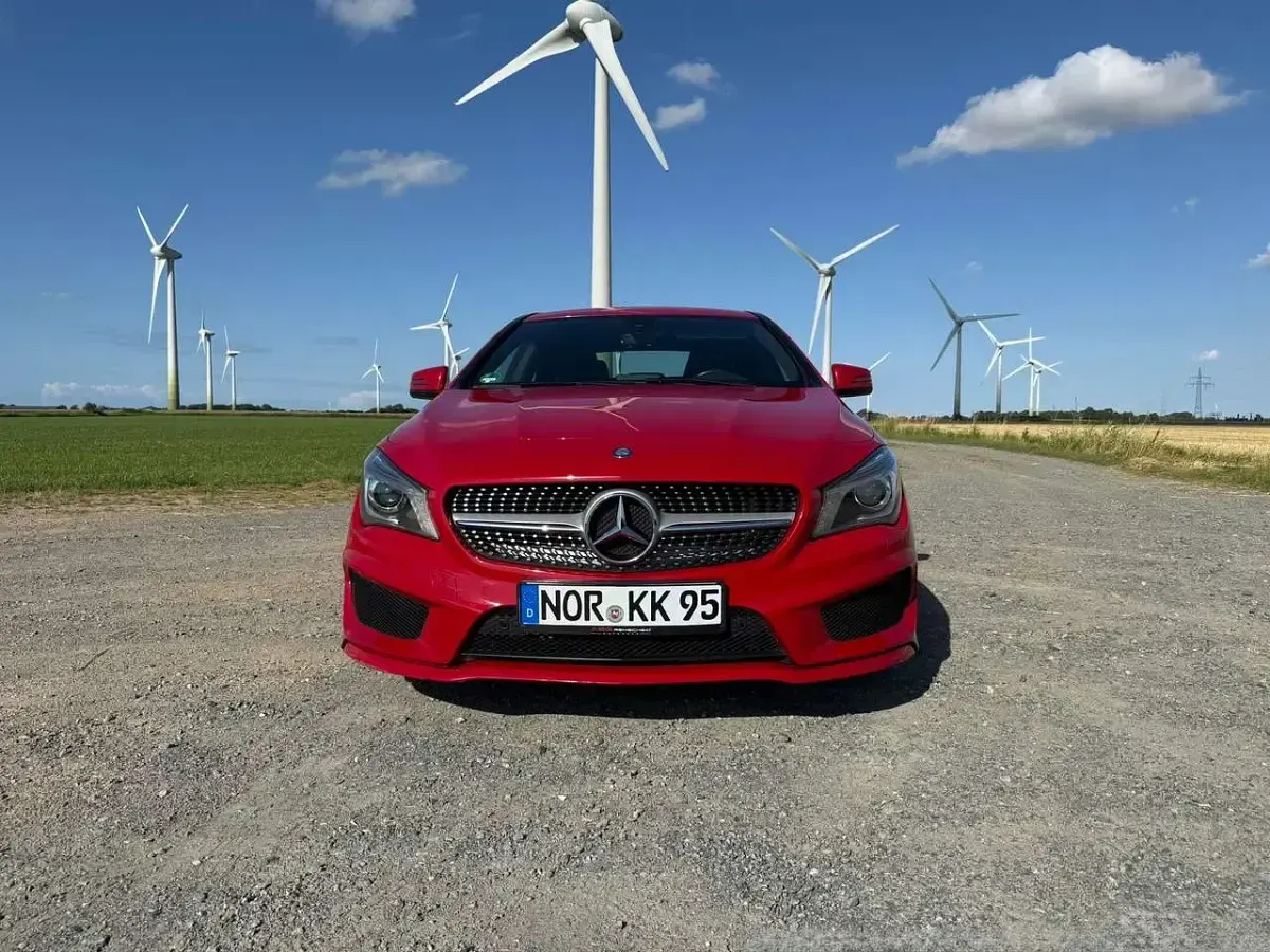 Gebraucht Mercedes CLA180 AMG line 122 PS (89 kW) 2015 Rot Coupé