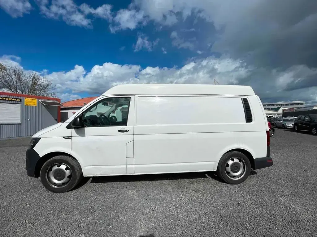 Gebraucht VW Transporter 179 PS (131 kW) 2016 Weiß Van