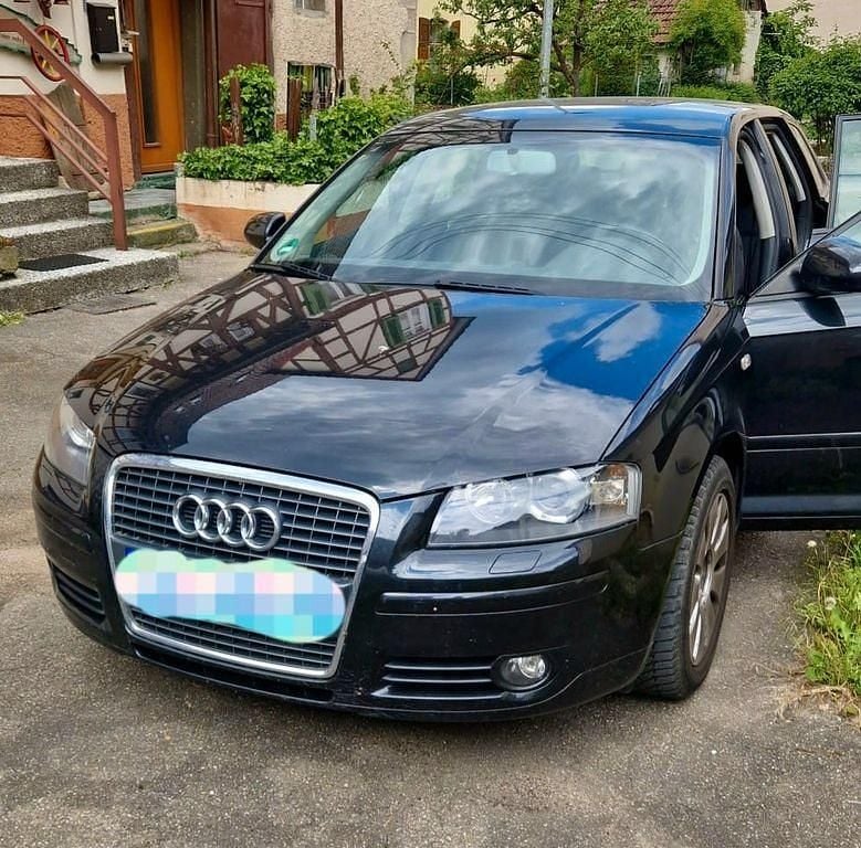 Schwarz Gebraucht 2004 Audi A3 Sportback Ambition Limousine | 1.650 € (Guter Preis) - Bild 1/4