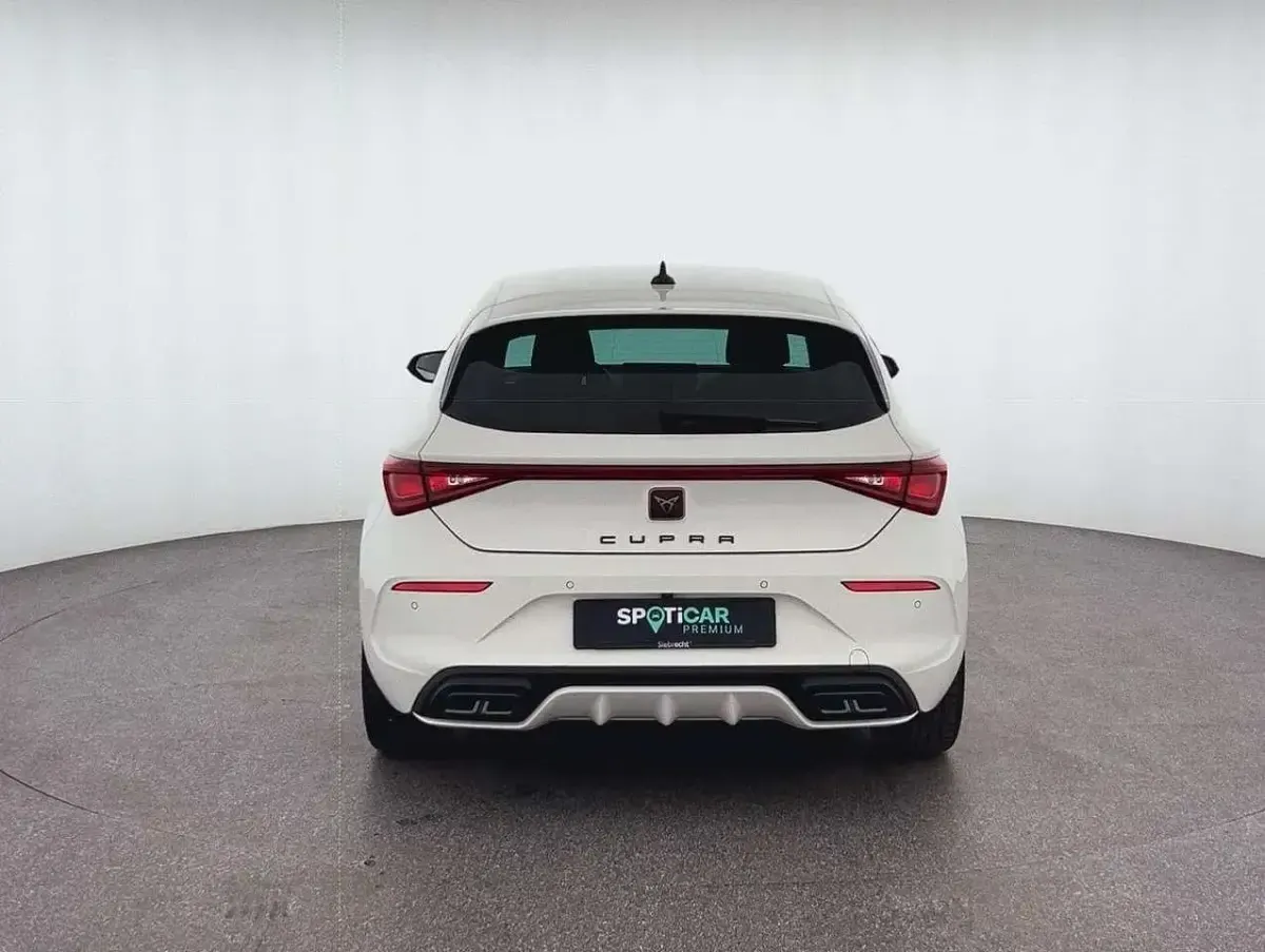 Gebraucht Cupra Leon Basis 150 PS (110 kW) 2023 Weiss Limousine