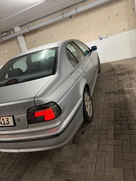 Gebraucht BMW 528 193 PS (141 kW) 1998 Silber Limousine