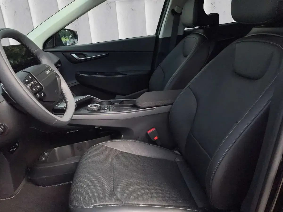 Neu Kia EV6 Earth 167 kW (228 PS) 2025 Auroraschwarz metallic SUV