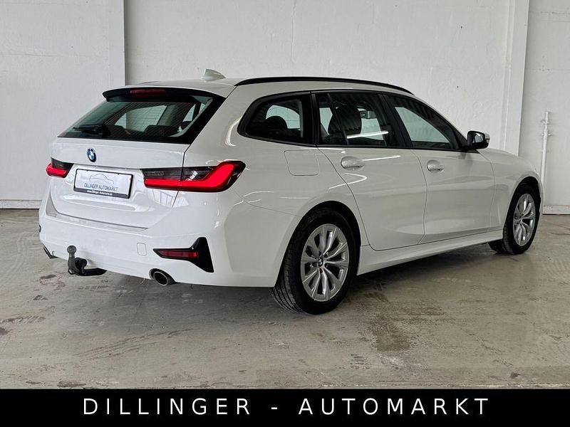 Gebraucht BMW 318 Sport Line 150 PS (110 kW) 2020 Weiß Kombi