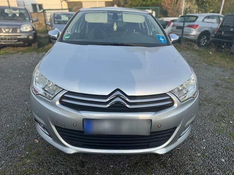 Gebraucht Citroën C4 114 PS (83 kW) 2013 Silber Limousine
