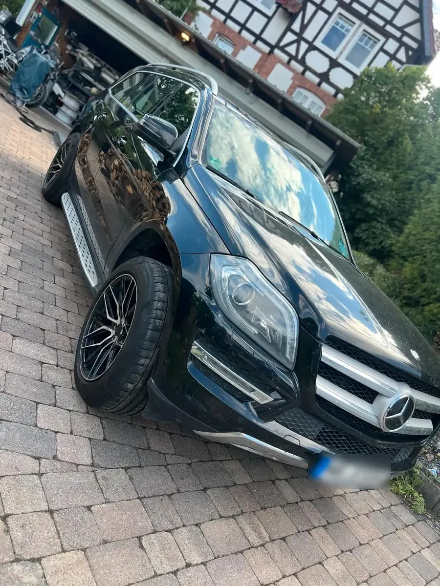 Gebraucht Mercedes GL350 258 PS (189 kW) 2015 Schwarz SUV