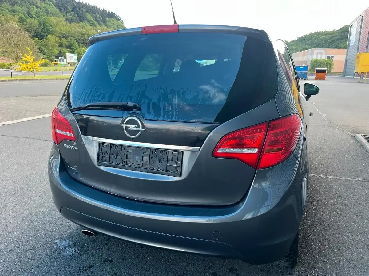 Gebraucht Opel Meriva 140 PS (102 kW) 2012 Grau Van / Kleinbus