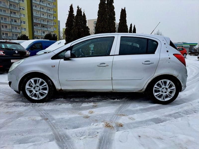Gebraucht Opel Corsa Edition 80 PS (58 kW) 2006 Silber Kleinwagen