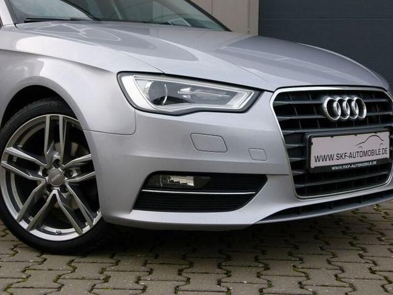 Gebraucht Audi A3 Ambiente 150 PS (110 kW) 2015 Silber Limousine