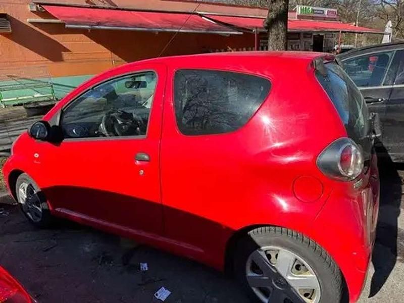 Gebraucht Toyota Aygo 68 PS (50 kW) 2011 Kleinwagen