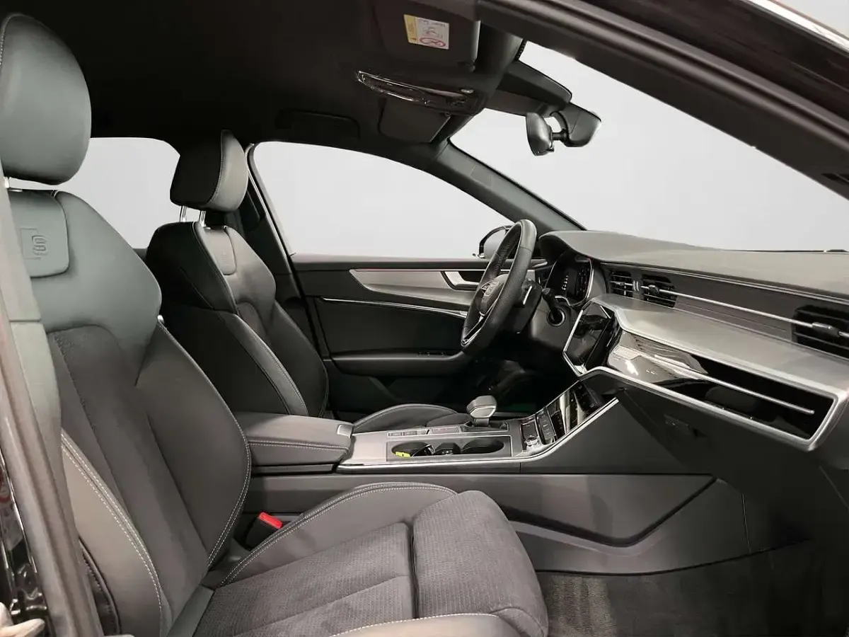 Gebraucht Audi S6 Comfort 344 PS (253 kW) 2025 Mythosschwarz metallic (metallic) Kombi