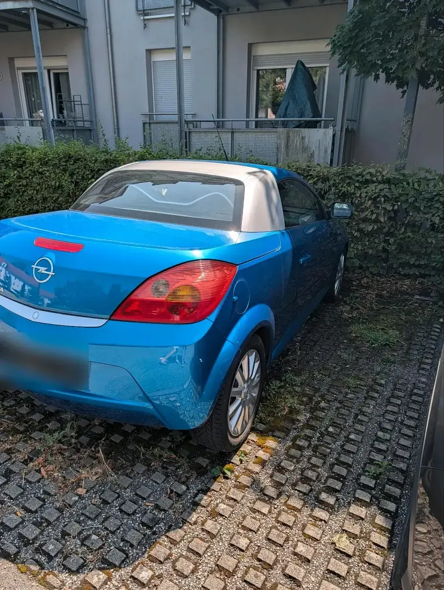 Gebraucht Opel Tigra 115 PS (84 kW) 2004 Blau Cabrio