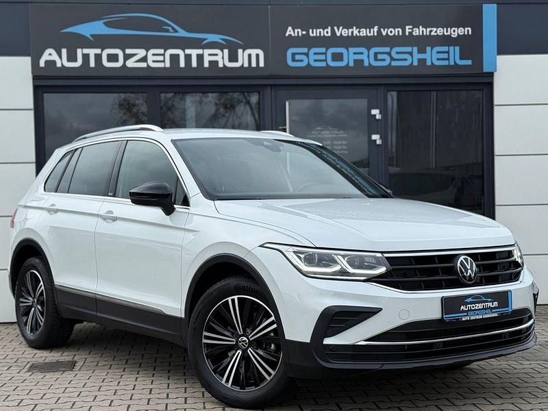 Weiß Gebraucht 2024 VW Tiguan Move SUV | 33.499 € (Fairer Preis) - Bild 1/4