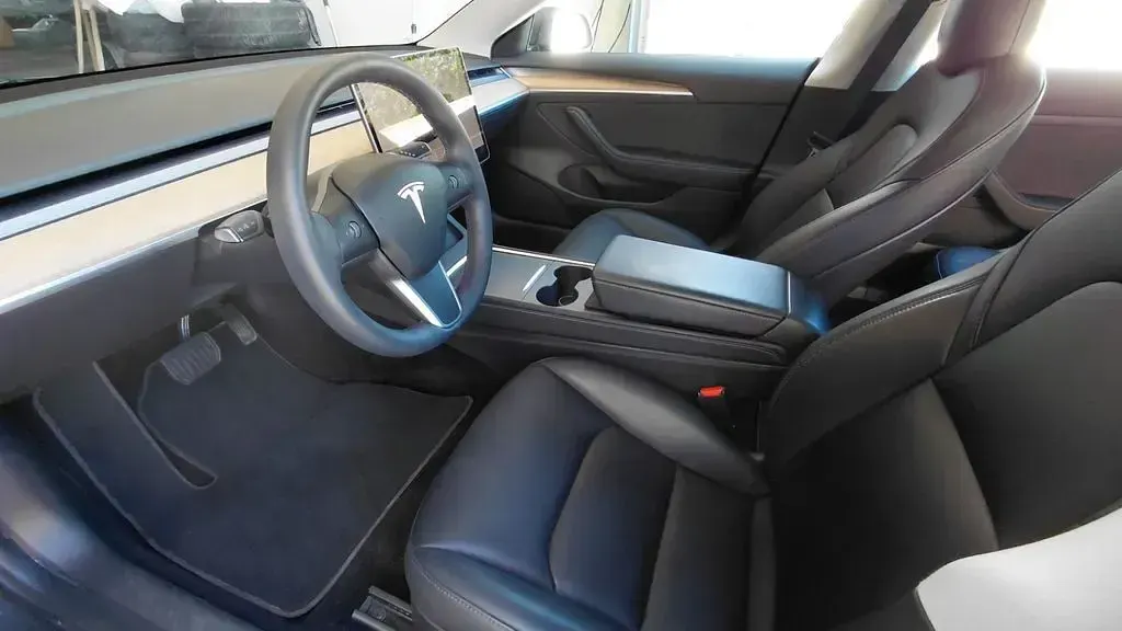 Gebraucht Tesla Model 3 Standard Range Plus 239 kW (325 PS) 2022 Grau Limousine