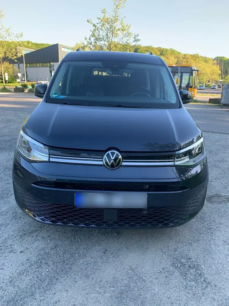 Gebraucht VW Caddy Style 122 PS (89 kW) 2024 Blau Van / Kleinbus