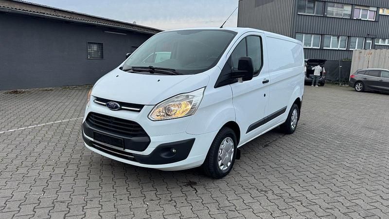 Weiß Gebraucht 2017 Ford Transit Custom Trend Van / Kleinbus | 9.400 € (Superpreis) - Bild 1/4