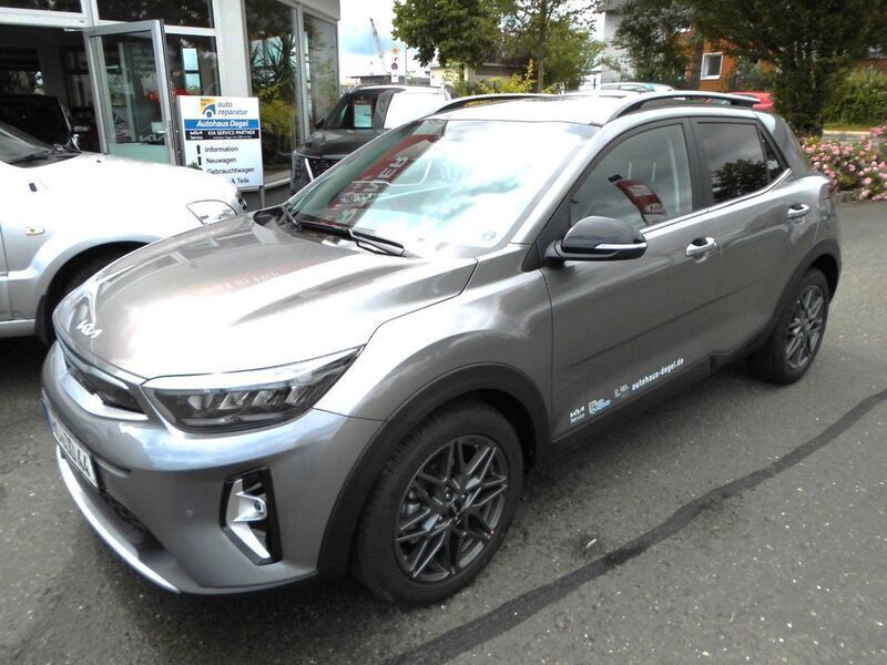 Grau Gebraucht 2024 Kia Stonic 4 SUV | 25.490 € (Teuer) - Bild 1/4