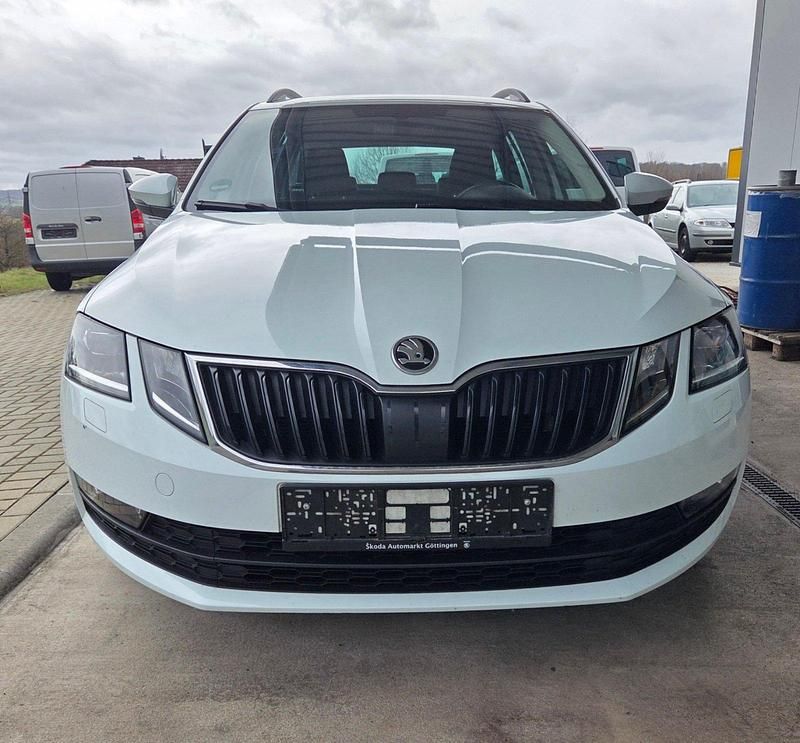 Gebraucht Skoda Octavia 115 PS (84 kW) 2018 Weiß Kombi