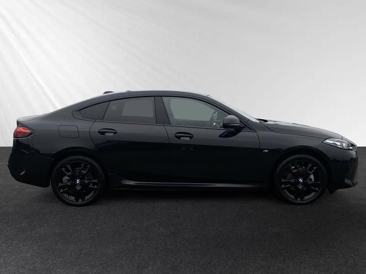 Gebraucht BMW 220 Efficient Dynamics 170 PS (125 kW) 2025 Schwarz Coupé