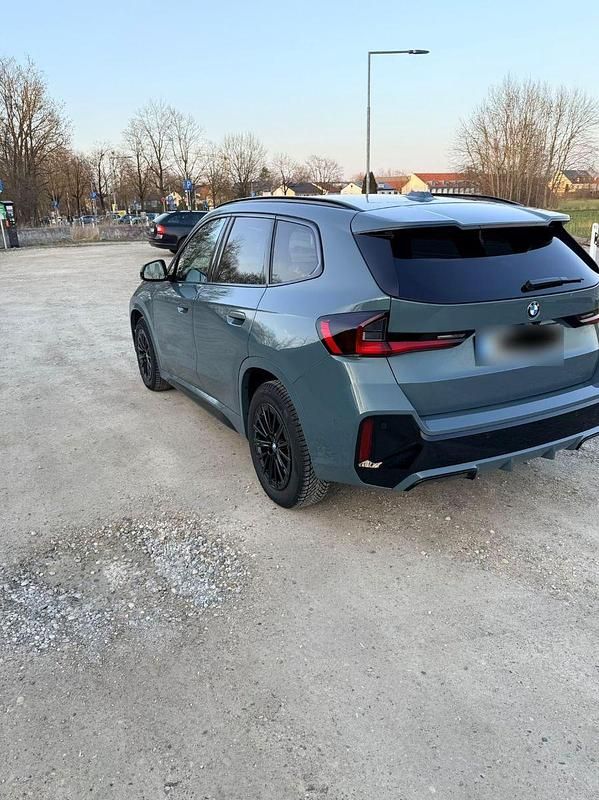 Second-hand BMW X1 Performance 197 CP (144 kW) 2024 Verde SUV