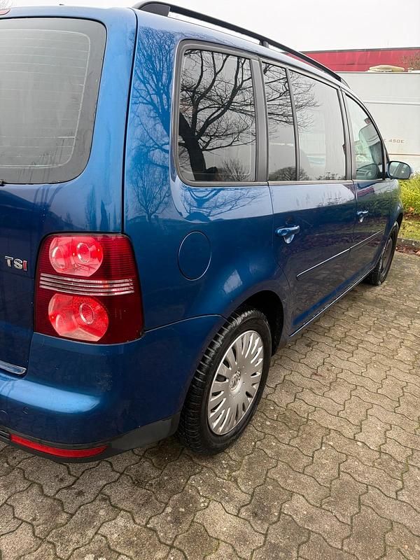 Gebraucht VW Touran 140 PS (102 kW) 2007 Blau Van / Kleinbus