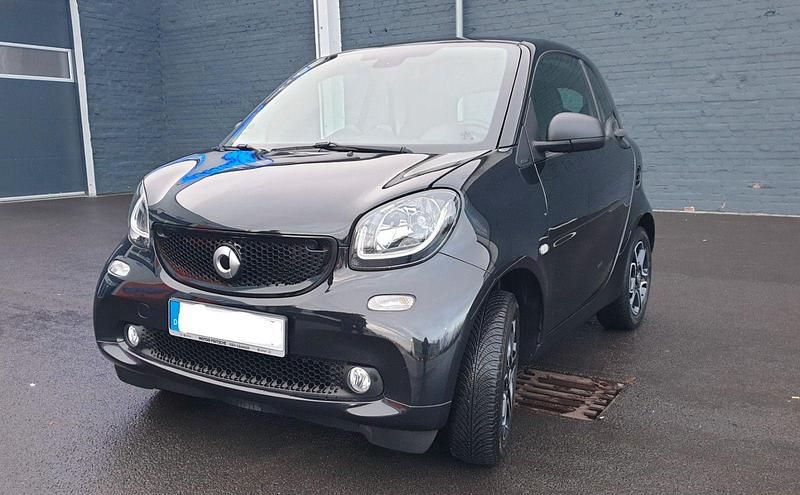 Schwarz Gebraucht 2019 Smart ForTwo Coupé Passion Coupé | 14.800 € (Fairer Preis) - Bild 1/4