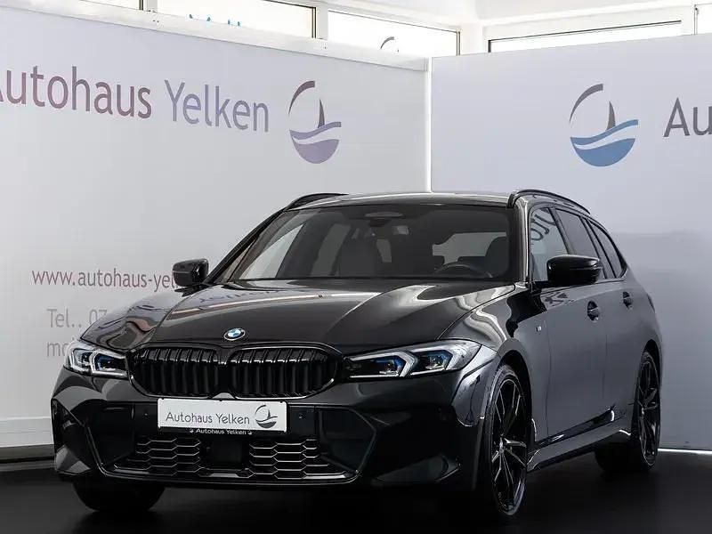 Schwarz Gebraucht 2023 BMW 320 M Sport Limousine | 40.990 € (Fairer Preis) - Bild 1/4