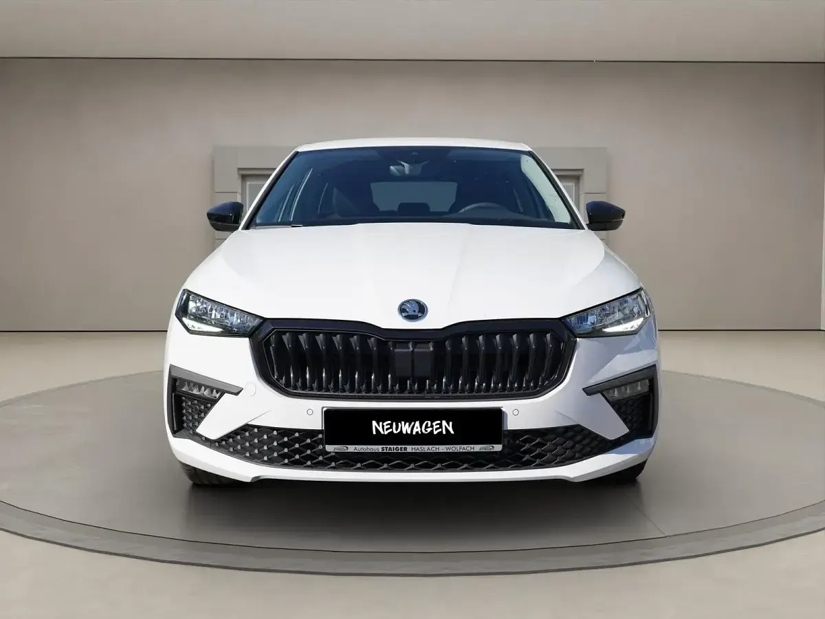 Neu Skoda Scala Selection 150 PS (110 kW) 2026 Candy white Kleinwagen