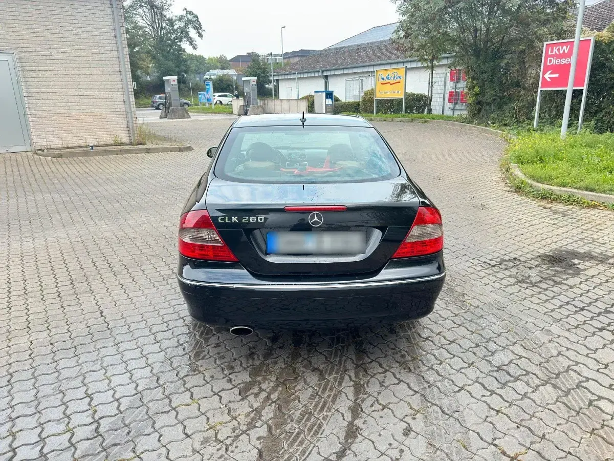 Gebraucht Mercedes CLK280 Avantgarde 231 PS (169 kW) 2007 Schwarz Coupé