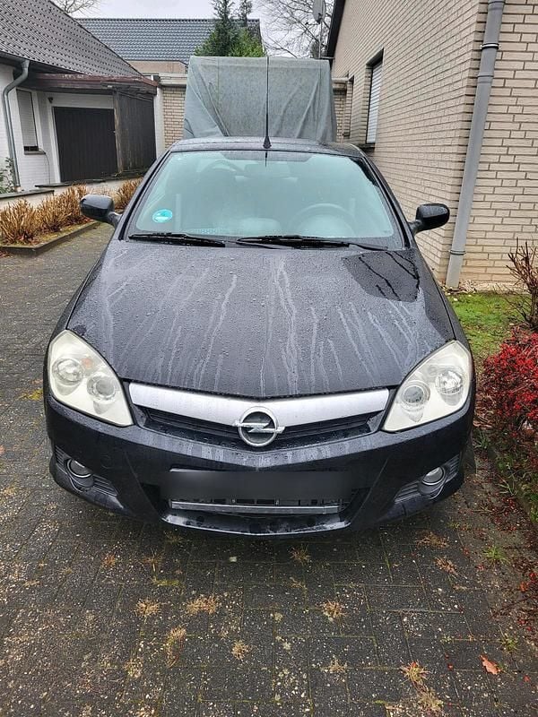 Gebraucht Opel Tigra 125 PS (91 kW) 2007 Schwarz Cabrio