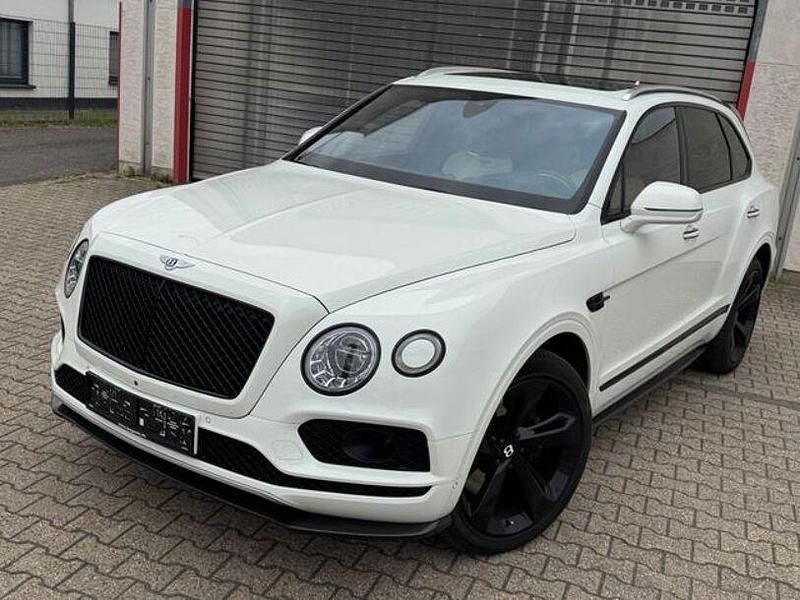 Weiß Gebraucht 2019 Bentley Bentayga SUV | 116.750 € (Teuer) - Bild 1/4