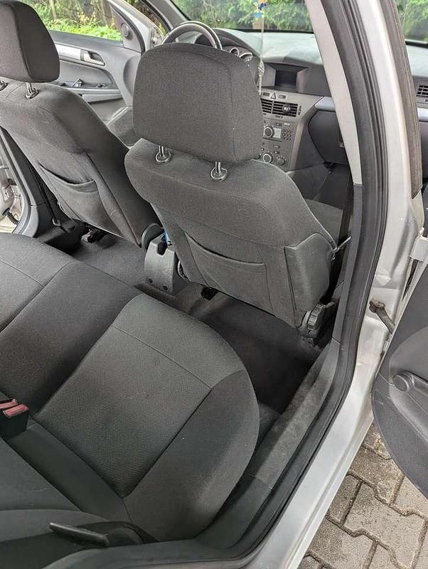 Gebraucht Opel Astra Edition 105 PS (77 kW) 2007 Limousine