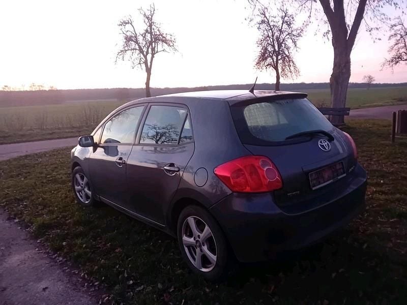 Gebraucht Toyota Auris 126 PS (92 kW) 2008 Grau Kleinwagen