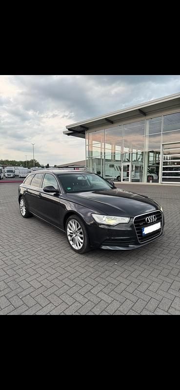Grau Gebraucht 2011 Audi A6 Kombi | 9.500 € (Fairer Preis) - Bild 1/4