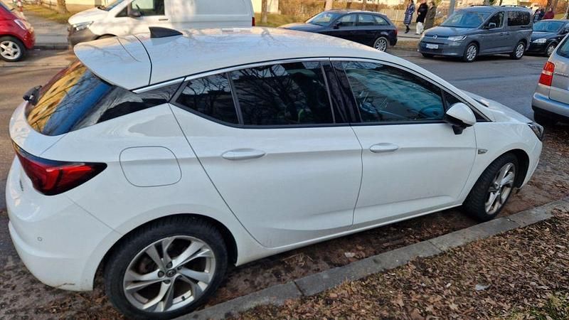 Gebraucht Opel Astra Innovation 150 PS (110 kW) 2016 Weiß Limousine